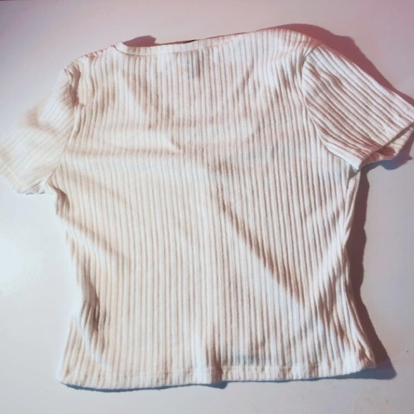 White Blouse 💫 - Picture 3 of 5